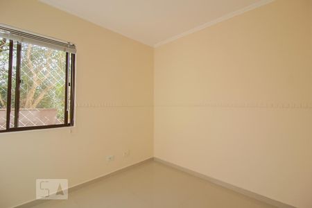 Quarto 1 de apartamento para alugar com 3 quartos, 55m² em Barreirinha, Curitiba