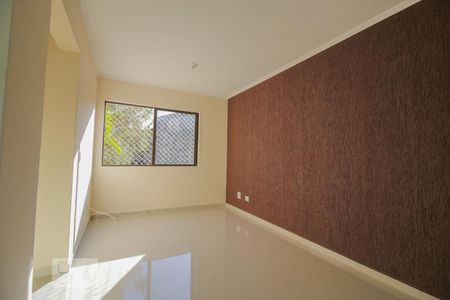Sala de apartamento para alugar com 3 quartos, 55m² em Barreirinha, Curitiba