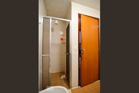 Banheiro de apartamento para alugar com 1 quarto, 54m² em Botafogo, Campinas