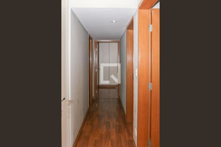 Corredor de apartamento para alugar com 3 quartos, 123m² em Perdizes, São Paulo