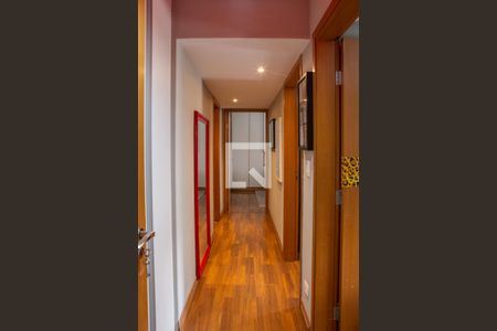 Corredor de apartamento à venda com 3 quartos, 123m² em Perdizes, São Paulo