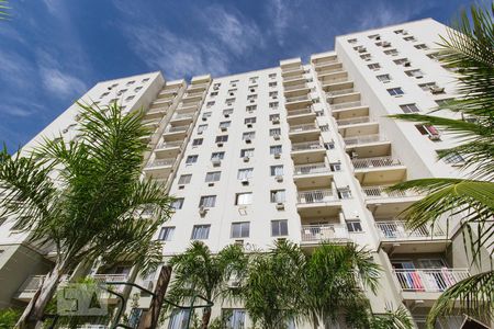 Apartamento para alugar com 50m², 2 quartos e 1 vagaFachada