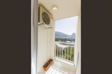 Varanda Sala de apartamento para alugar com 2 quartos, 50m² em Jacarepaguá, Rio de Janeiro