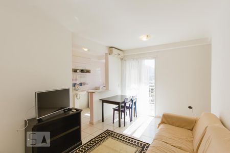 Sala de apartamento para alugar com 2 quartos, 50m² em Jacarepaguá, Rio de Janeiro
