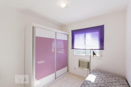 Quarto 1 de apartamento para alugar com 2 quartos, 50m² em Jacarepaguá, Rio de Janeiro