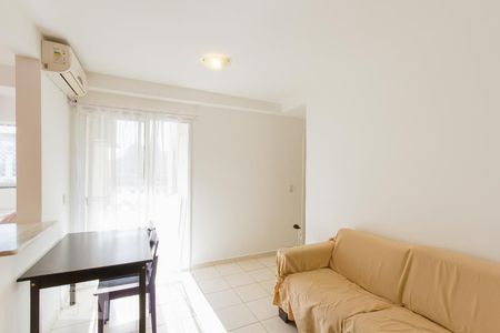 Sala de apartamento para alugar com 2 quartos, 50m² em Jacarepaguá, Rio de Janeiro