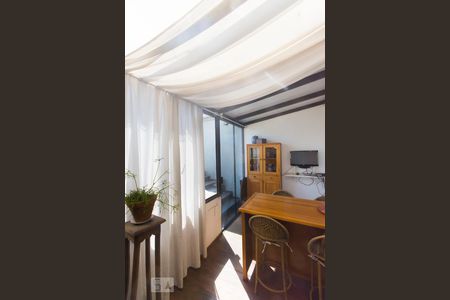 Apartamento à venda com 90m², 1 quarto e 2 vagasCozinha