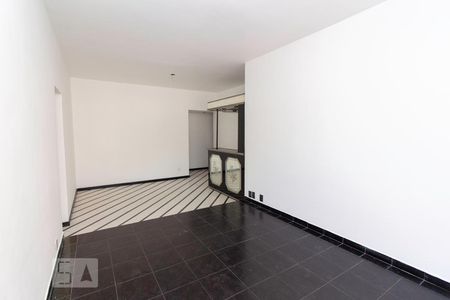 Apartamento à venda com 120m², 3 quartos e 1 vaga Apartamento à venda com 120m², 3 quartos e 1 vagaSala