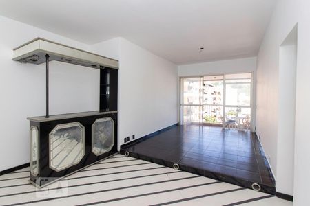 Apartamento à venda com 120m², 3 quartos e 1 vaga Apartamento à venda com 120m², 3 quartos e 1 vagaSala