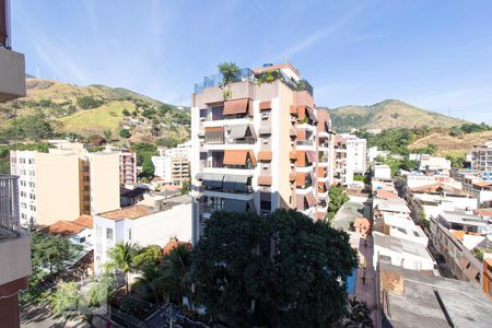 Apartamento à venda com 120m², 3 quartos e 1 vaga Apartamento à venda com 120m², 3 quartos e 1 vagaVista área de serviço