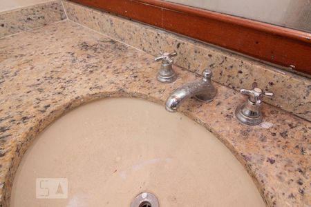 Apartamento à venda com 120m², 3 quartos e 1 vaga Apartamento à venda com 120m², 3 quartos e 1 vagaPia