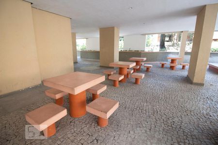 Apartamento à venda com 120m², 3 quartos e 1 vaga Apartamento à venda com 120m², 3 quartos e 1 vagaÁrea de lazer