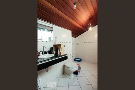 Casa à venda com 400m², 4 quartos e 4 vagas Casa à venda com 400m², 4 quartos e 4 vagasBanheiro suite 2