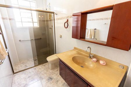 Banheiro de apartamento para alugar com 2 quartos, 68m² em Perdizes, São Paulo