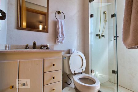 Apartamento à venda com 108m², 3 quartos e 3 vagas Apartamento à venda com 108m², 3 quartos e 3 vagasBanheiro da Suíte 3