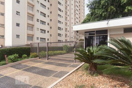 Apartamento para alugar com 65m², 2 quartos e 2 vagasFachada do prédio 