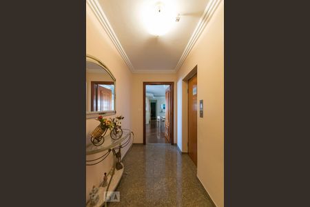 Apartamento à venda com 146m², 3 quartos e 2 vagasHall - Entrada