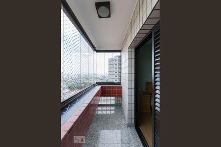 Apartamento à venda com 146m², 3 quartos e 2 vagasQuarto 2 - Suíte/ Varanda