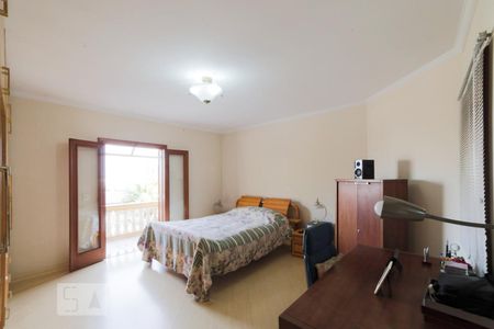 Casa de condomínio à venda com 441m², 4 quartos e 3 vagasSuíte 1