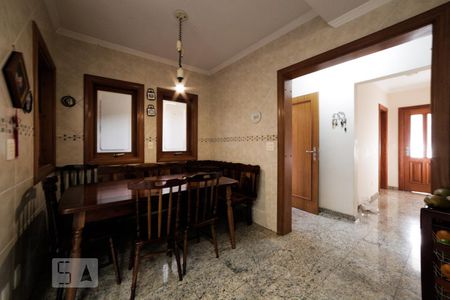 Casa de condomínio à venda com 441m², 4 quartos e 3 vagasCopa