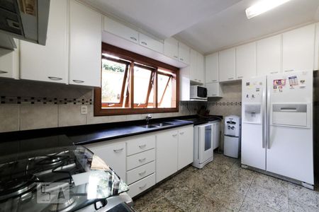 Casa de condomínio à venda com 441m², 4 quartos e 3 vagasCozinha