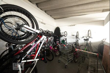 Bicicletário de apartamento para alugar com 3 quartos, 109m² em Nossa Senhora do Rosário, São José