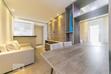 Sala de apartamento para alugar com 2 quartos, 45m² em Jardim Cura D’ars, Campinas