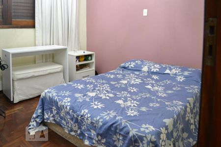 Casa à venda com 180m², 3 quartos e 2 vagas Casa à venda com 180m², 3 quartos e 2 vagasQuarto 3