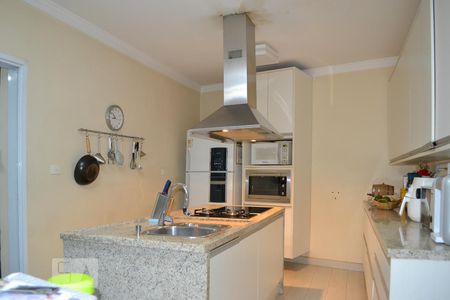 Casa à venda com 180m², 3 quartos e 2 vagas Casa à venda com 180m², 3 quartos e 2 vagasCozinha