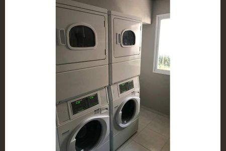 Studio para alugar com 40m², 1 quarto e 1 vaga Studio para alugar com 40m², 1 quarto e 1 vagaLavanderia