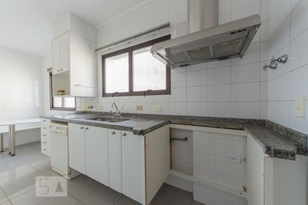 Apartamento para alugar com 190m², 4 quartos e 3 vagasCozinha