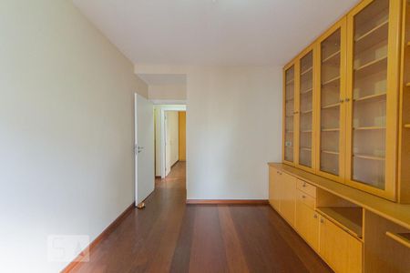 Apartamento para alugar com 190m², 4 quartos e 3 vagasQuarto 1/Escritório