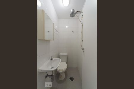 Apartamento para alugar com 190m², 4 quartos e 3 vagasBanheiro de Serviço