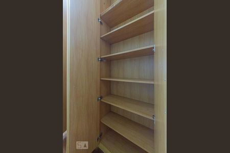 Apartamento para alugar com 190m², 4 quartos e 3 vagasCorredor - Roupeiro