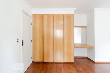 Apartamento à venda com 85m², 2 quartos e 2 vagasSegundo dormitório