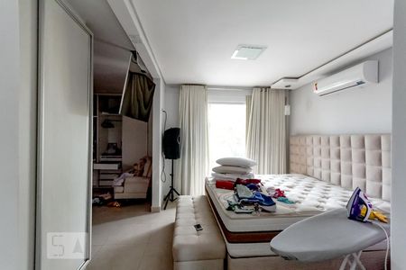 Casa de condomínio para alugar com 300m², 4 quartos e 4 vagasQuarto 1