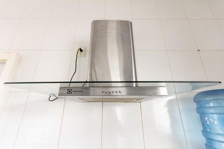 Casa de condomínio para alugar com 300m², 4 quartos e 4 vagasCoifa 