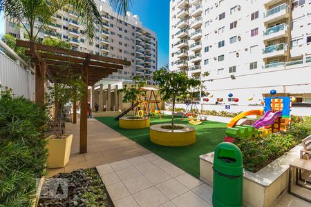 Apartamento à venda com 60m², 2 quartos e 1 vaga Apartamento à venda com 60m², 2 quartos e 1 vagaÁrea comum - Parque infantil