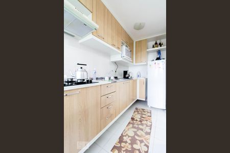 Cozinha de apartamento para alugar com 2 quartos, 64m² em Partenon, Porto Alegre