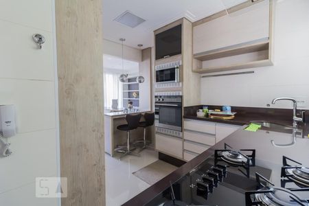 Apartamento à venda com 93m², 2 quartos e 2 vagas Apartamento à venda com 93m², 2 quartos e 2 vagasCozinha