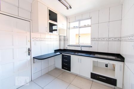 Cozinha de apartamento à venda com 4 quartos, 100m² em Castelo, Belo Horizonte