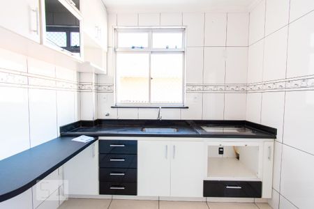 Cozinha de apartamento à venda com 4 quartos, 100m² em Castelo, Belo Horizonte