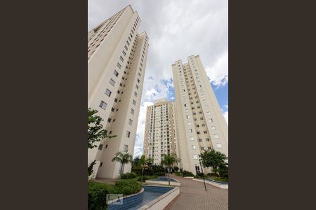 Apartamento para alugar com 65m², 2 quartos e 2 vagasFachada