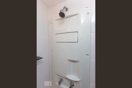 Apartamento para alugar com 65m², 2 quartos e 2 vagasBanheiro Chuveiro