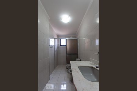 Banheiro de apartamento à venda com 2 quartos, 98m² em Cidade Industrial, Campinas