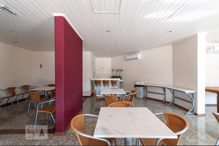 Apartamento à venda com 98m², 2 quartos e 2 vagasÁrea comum - Salão de festas