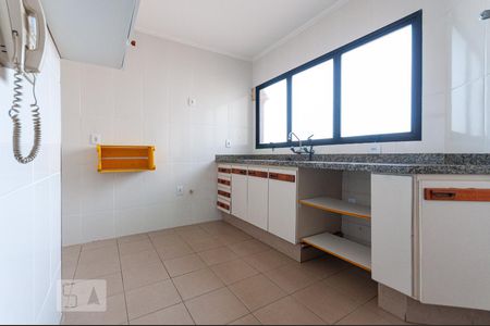 Apartamento à venda com 98m², 2 quartos e 2 vagasCozinha