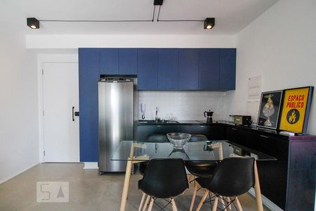 Studio para alugar com 42m², 1 quarto e 1 vaga Studio para alugar com 42m², 1 quarto e 1 vagaSala