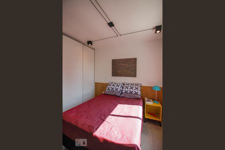 Studio para alugar com 42m², 1 quarto e 1 vaga Studio para alugar com 42m², 1 quarto e 1 vagaQuarto