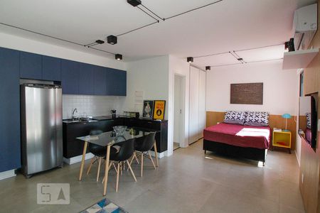 Studio para alugar com 42m², 1 quarto e 1 vaga Studio para alugar com 42m², 1 quarto e 1 vagaSala